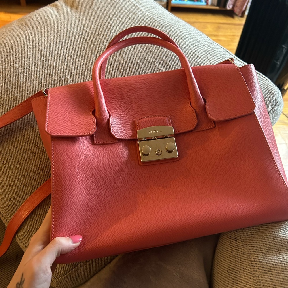 Furla Pink Métropolis bag